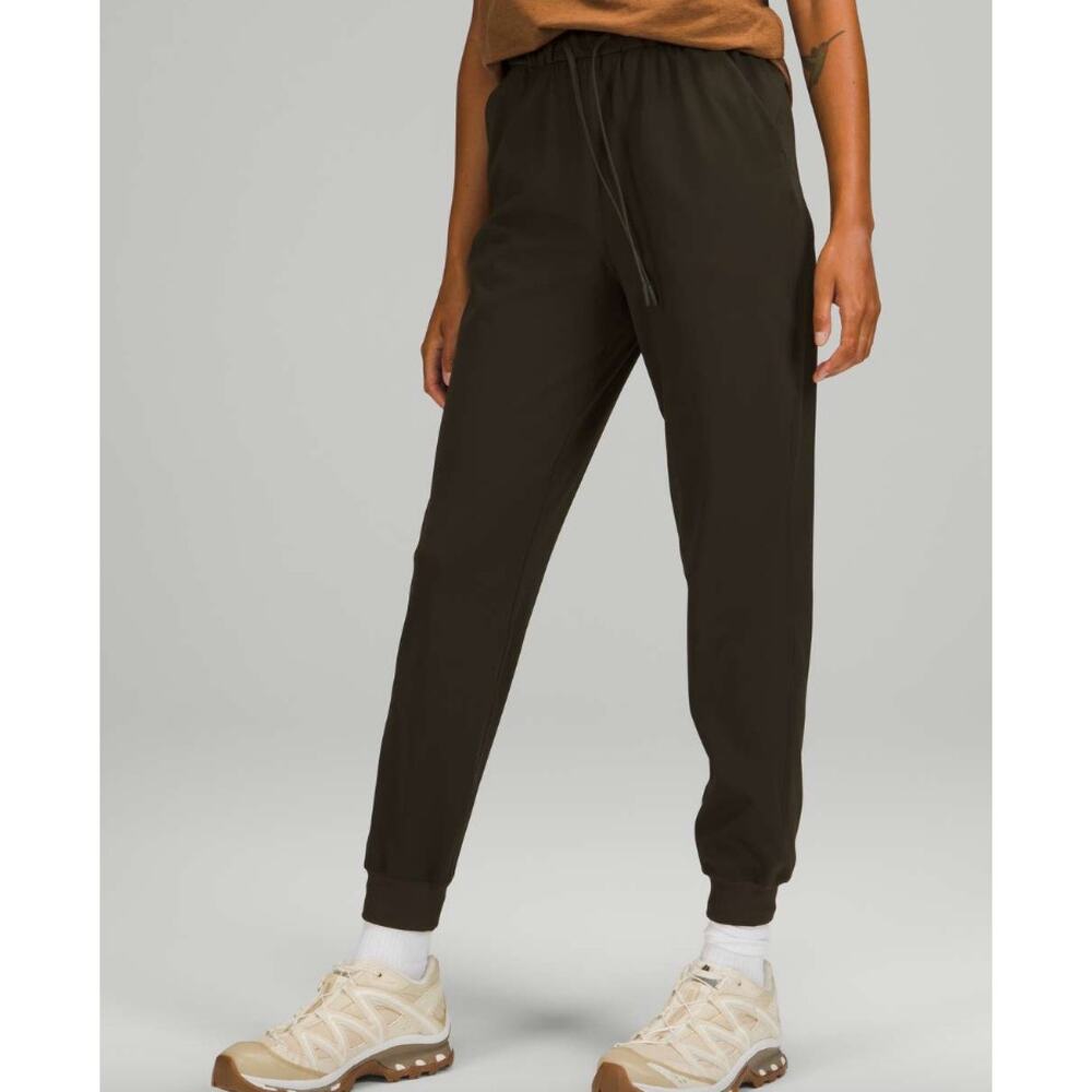 Lululemon Women's Stretch High-Rise Jogger Pant Olive Green 4 Active‎